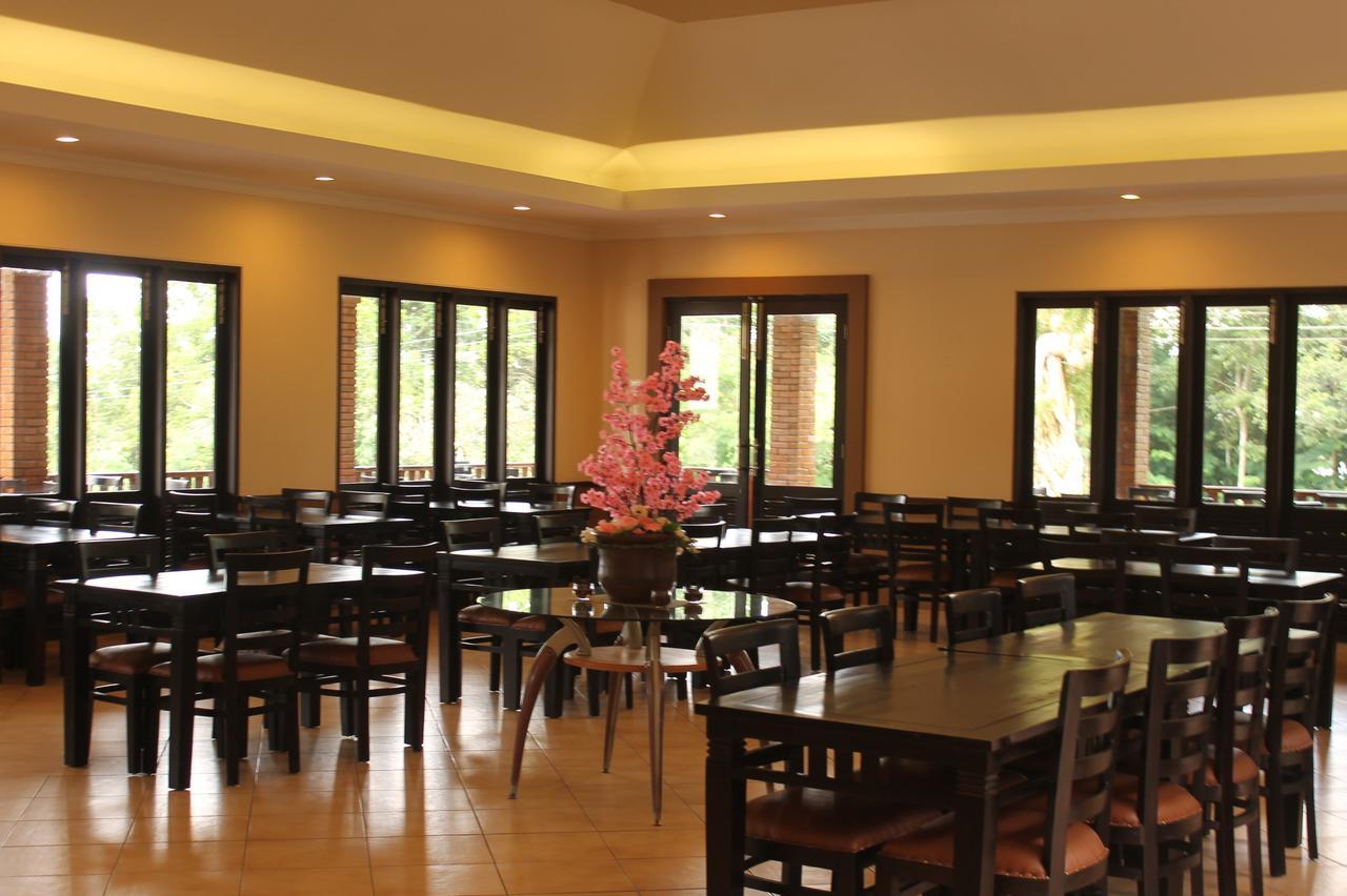 קליוראנג Akasa Hotel מראה חיצוני תמונה