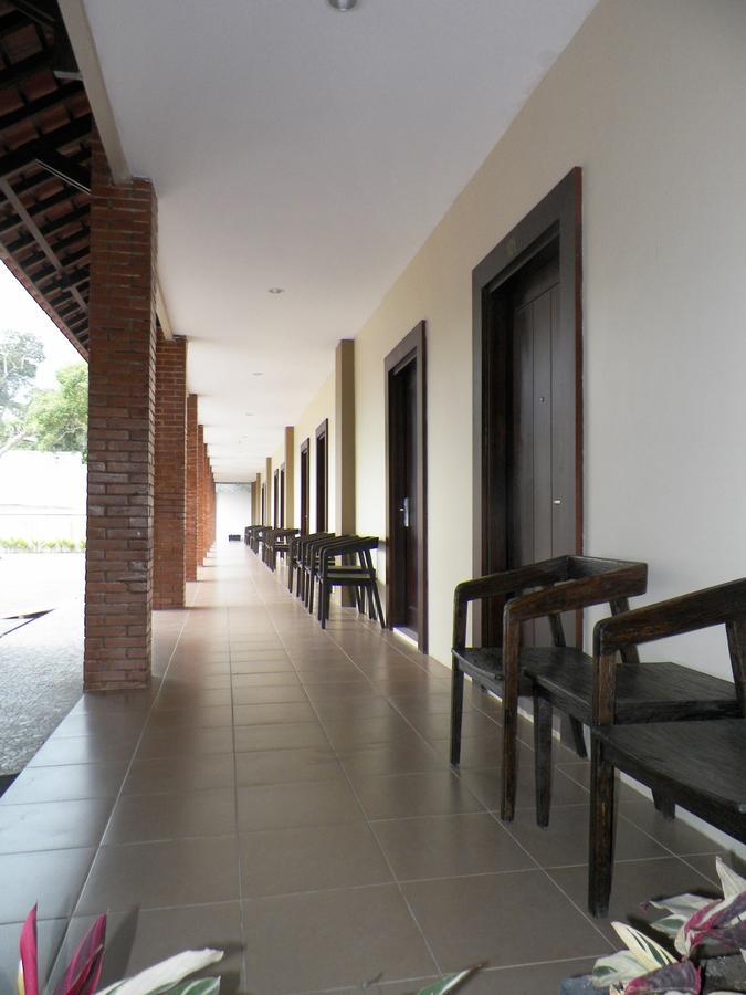 קליוראנג Akasa Hotel מראה חיצוני תמונה