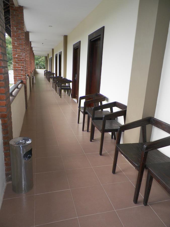 קליוראנג Akasa Hotel מראה חיצוני תמונה