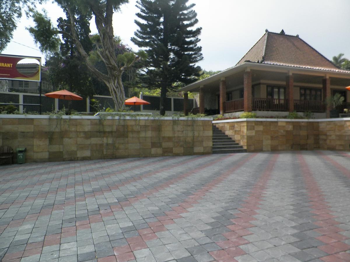 קליוראנג Akasa Hotel מראה חיצוני תמונה