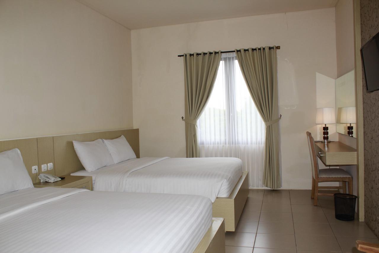 קליוראנג Akasa Hotel מראה חיצוני תמונה