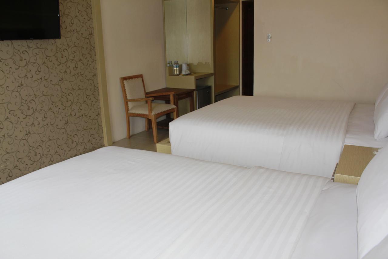 קליוראנג Akasa Hotel מראה חיצוני תמונה